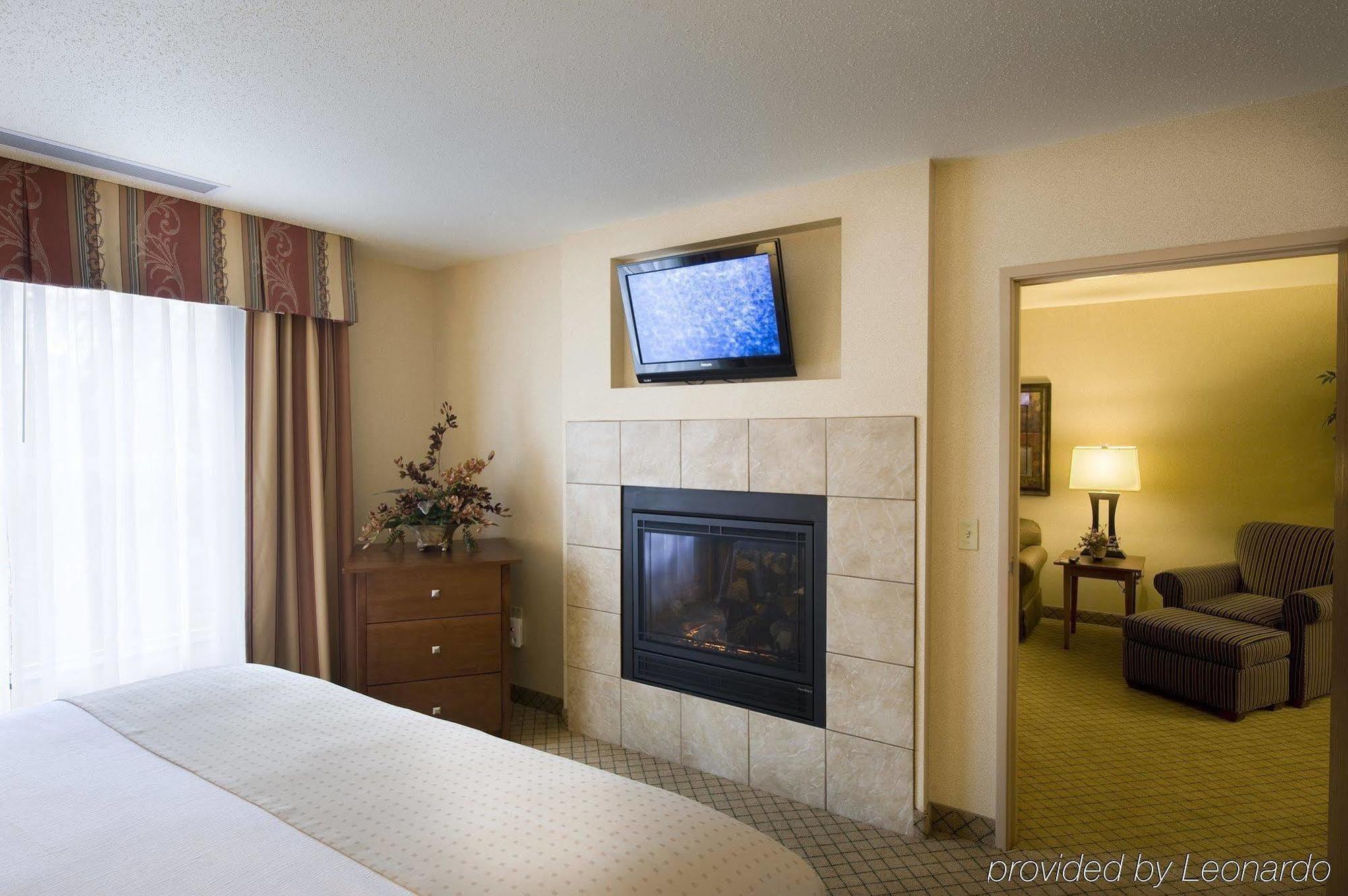 Holiday Inn Purdue - Fort Wayne By Ihg Habitación foto